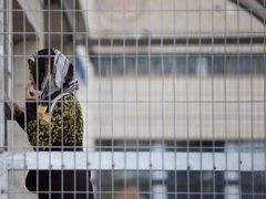 21 أسيرة يتعرضن لجرائم منظمة في سجون الاحتلال