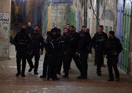 الاحتلال يقتحم المصلى القبلي في "الأقصى"