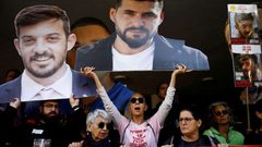 الإعلام العبري  يتحدث عن مبادرة أمريكية لإطلاق سراح 10 أسرى أحياء بغزة