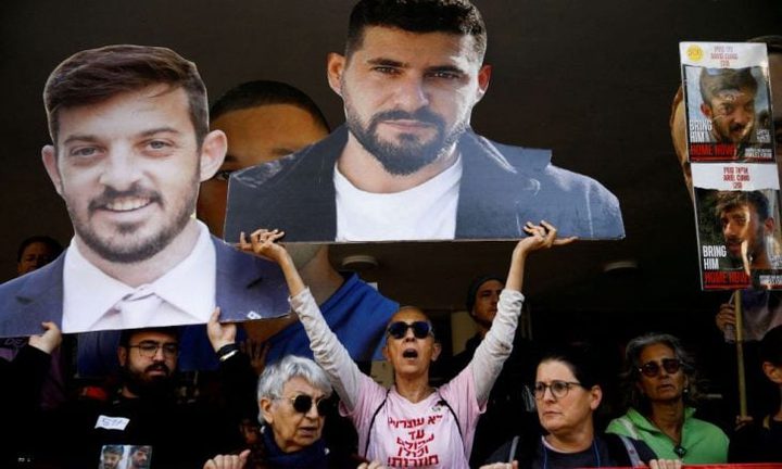 الإعلام العبري  يتحدث عن مبادرة أمريكية لإطلاق سراح 10 أسرى أحياء بغزة