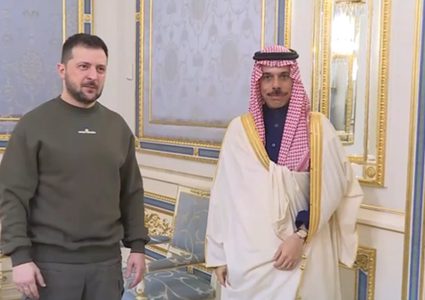 الرئيس الأوكراني يصل إلى جدة