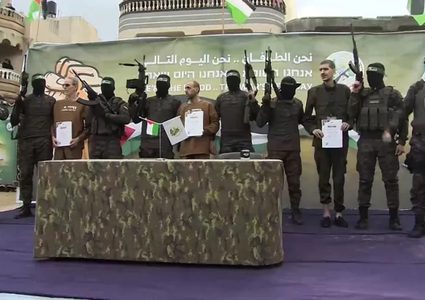 حماس: استكمال المفاوضات هو السبيل الوحيد لاستعادة الأسرى