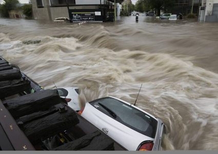 مصرع 16 شخصا وإجلاء الآلاف في الأرجنتين بسبب الفيضانات
