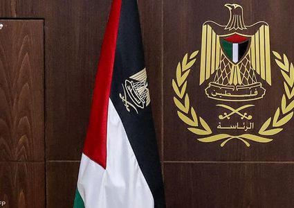 الرئاسة: اتصالات حماس مع أطراف أجنبية خروج عن القانون الفلسطيني