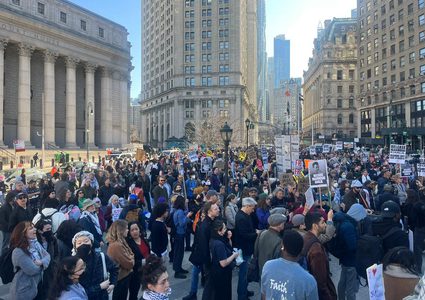 آلاف النشطاء يتظاهرون في نيويورك احتجاجاً على اعتقال الطالب الفلسطيني محمود خليل