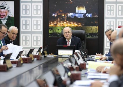 رئيس الوزراء يوجه اللجنة الوزارية للأعمال الطارئة بتكثيف تدخلاتها في شمال الضفة