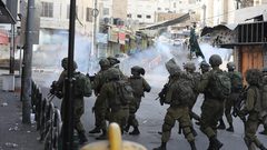 الاحتلال يصيب شابا بالرصاص في بلدة الرام