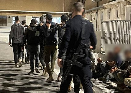 الشرطة الإسرائيلية تعتقل 23 عاملا من الضفة الغربية في طبريا