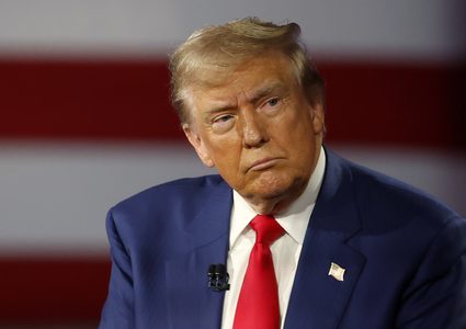 ترامب يرحب بتصريح بوتين حول أوكرانيا ويؤكد نيته ضم غرينلاند