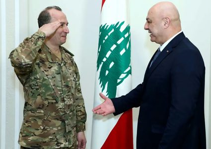 لبنان يعيّن العميد رودولف هيكل قائدا جديدا للجيش ويقر تطويع 4500 جندي