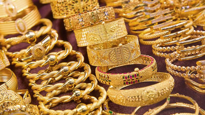 الذهب يخترق حاجز 3000 دولار للأونصة للمرة الأولى في تاريخه