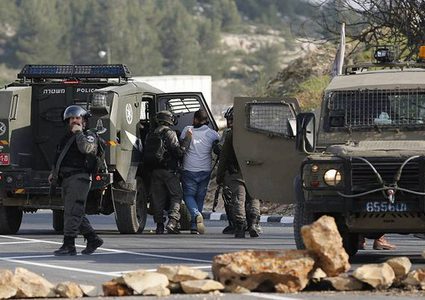 قوات الاحتلال تعتقل ثلاثة مواطنين من كيسان شرق بيت لحم