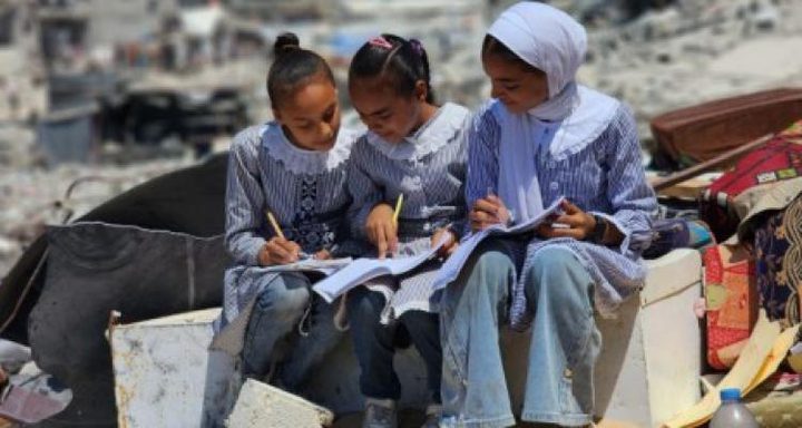 الأونروا: افتتحنا 130 مقرا مؤقتا بغزة لتعليم نحو 47 ألف طفل