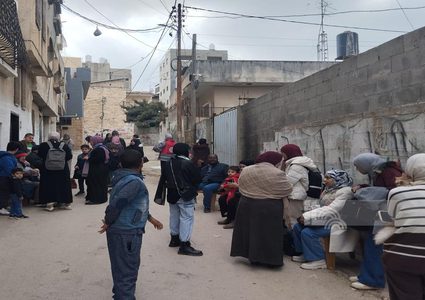 الاحتلال يجبر ما تبقى من سكان مربعة حنون في مخيم طولكرم على إخلاء منازلهم بالقوة