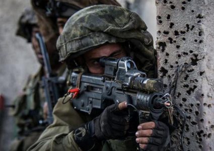 الهلال الأحمر: إصابة شاب برصاص الاحتلال في الرام شمال القدس المحتلة