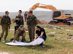 الاحتلال يُخطر بالاستيلاء على 120 دونما من أراضي جلبون شمال جنين