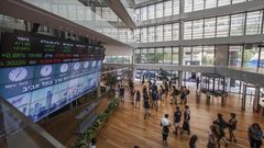 إقالة رئيس جهاز الشاباك توجه ضربة لبورصة تل أبيب