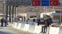 تركيا: عودة 873 ألف لاجئ سوري إلى بلادهم