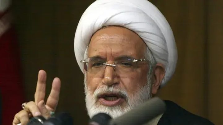 إيران: رفع الإقامة الجبرية عن مهدي كروبي بعد 14 عاماً