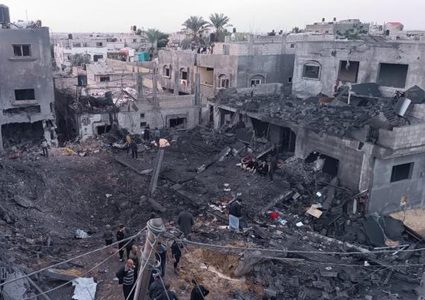 57 يوما لوقف الحرب: غارات جوية وقصف مدفعي يوقع شهداء وجرحى