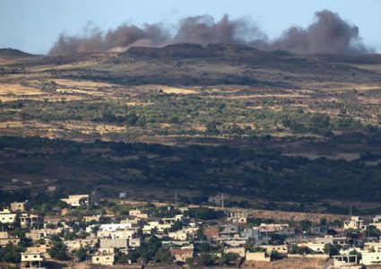 الاحتلال يعلن مهاجمة مدافع جنوبيّ سوريا