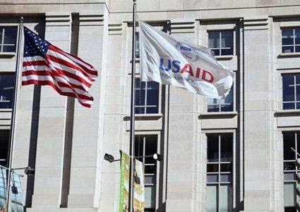 قاض يأمر بوقف تنفيذ قرار ماسك إغلاق "USAID"