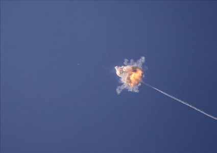 لأول مرة منذ ثلاثة شهور اسرائيل تعترض صواريخ من لبنان