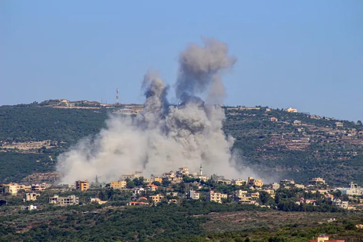 إسرائيل تقصف أهدافا لحزب الله