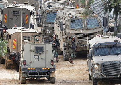 تصاعد التوتر في الضفة مخططات لتقسيمها وأزمة داخلية تهدد إسرائيل