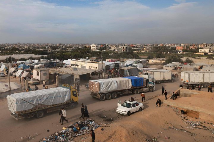 "أونروا": حظر إسرائيل للمساعدات عقاب جماعيّ ويدفع بغزة نحو أزمة جوع حادة