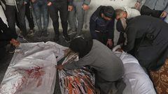 استشهاد عائلة فلسطينية كاملة في قصف إسرائيلي استهدف خيام النازحين بخان يونس
