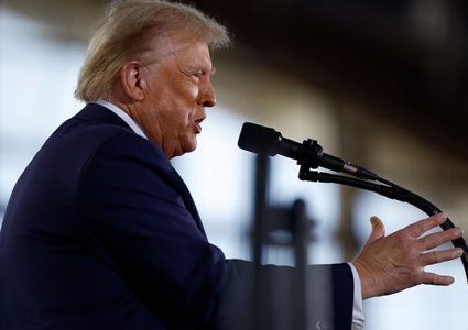 ترامب يجدد رغبته بالسيطرة على جزيرة غرينلاند قبيل زيارة مرتقبة لنائبه