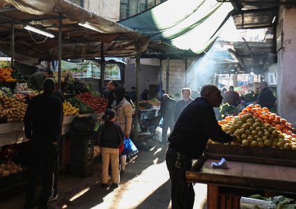 خبير اقتصادي "للنجاح": الاحتلال يزيد الضغط الاقتصادي على فلسطين في ظل الحرب