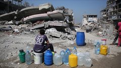 أطباء بلا حدود: إسرائيل تستخدم المياه أداة حرب على غزة