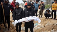 اليوم 10 لعودة الحرب: غارات توقع شهداء بخان يونس والوسطى وغزة