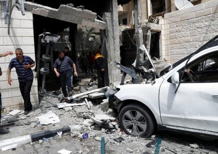 شهيدان باستهداف مسيرة للاحتلال مركبة ببلدة برعشيت جنوب لبنان