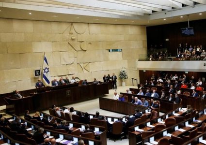 "الكنيست" تقر تعديلًا يمنح الحكومة السيطرة على تعيين القضاة