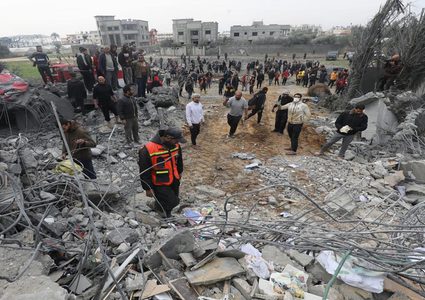 مجزرة جديدة: 14 شهيدا في قصف الاحتلال منزلا بحي الزيتون