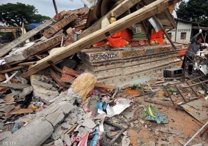 زلزالان شديدان بقوة 7.7 و6.4 يضربان وسط ميانمار
