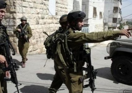 الاحتلال يقتحم مسجد الرشايدة ويعيث فسادًا بالمركبات أثناء صلاة العيد