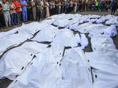 غزة: 43 شهيدا في أول أيام عيد الفطر