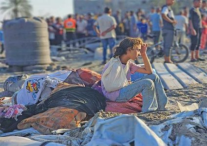 13 يوما لعودة الحرب: أكفان بدل ملابس العيد للعشرات جنوب وشمال القطاع