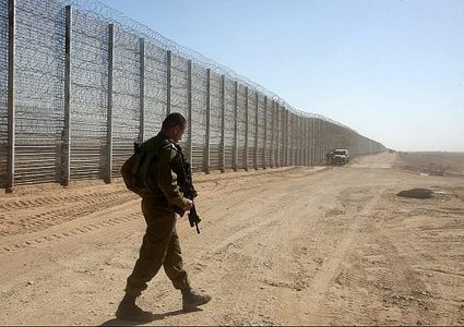 كاتس: سنشرع في بناء سياج حدودي مع الأردن ينتهي بعد 3 سنوات