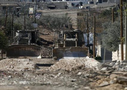 الاحتلال يواصل عدوانه على مدينة طولكرم ومخيميها لليوم الـ64 على التوالي