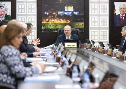 الحكومة الفلسطينية: المرحلة الحرجة التي نمر بها تتطلب جهوداً مخلصة من الجميع