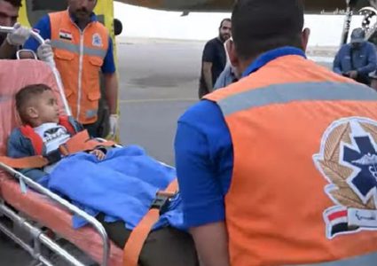 وصول 13 طفلا من قطاع غزة مصاباً بالسرطان للعلاج في اسبانيا