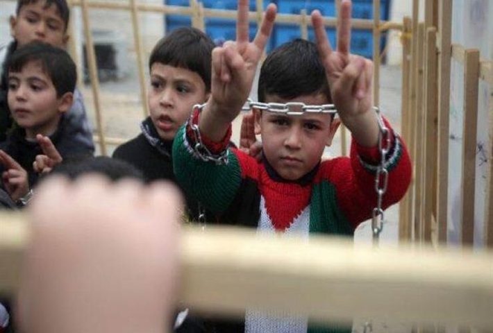 في يوم الطفل الفلسطيني: 350 طفلا معتقلون لدى الاحتلال