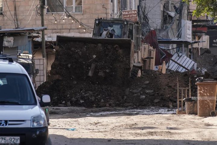 تجريف وحرق منازل وهدم ..عدوان الاحتلال يتواصل على جنين ومخيمها لليوم ال76