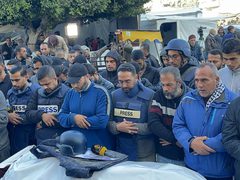 وقفة للصحفيين تنديدا بجرائم الاحتلال بحق الصحفيين