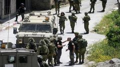 الاحتلال يقتحم قلقيلية ويفتش عدة منازل